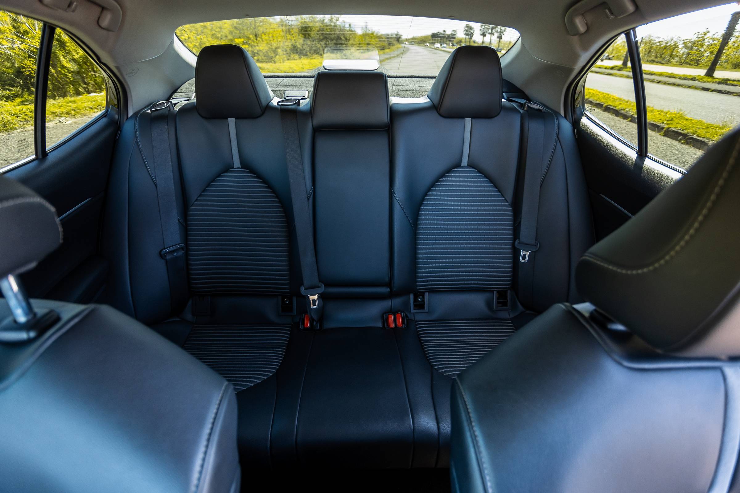 Toyota Camry фото 5
