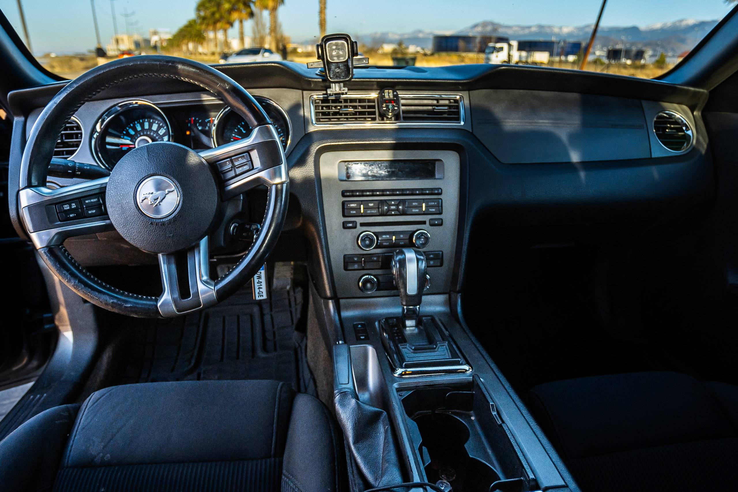 Ford Mustang фото 10