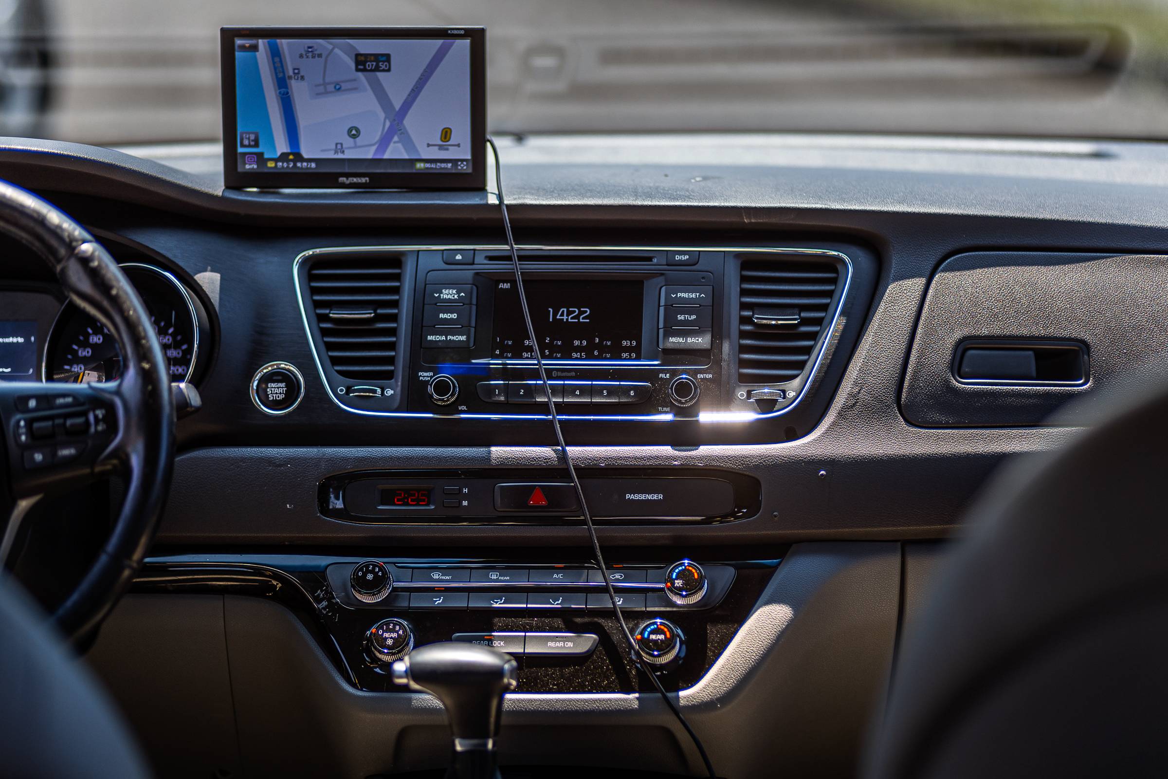 Kia Carnival фото 5
