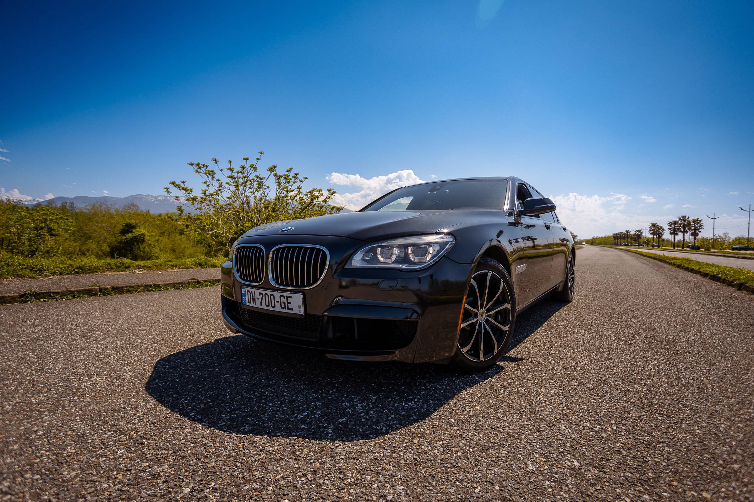 BMW 7 Series фото 3