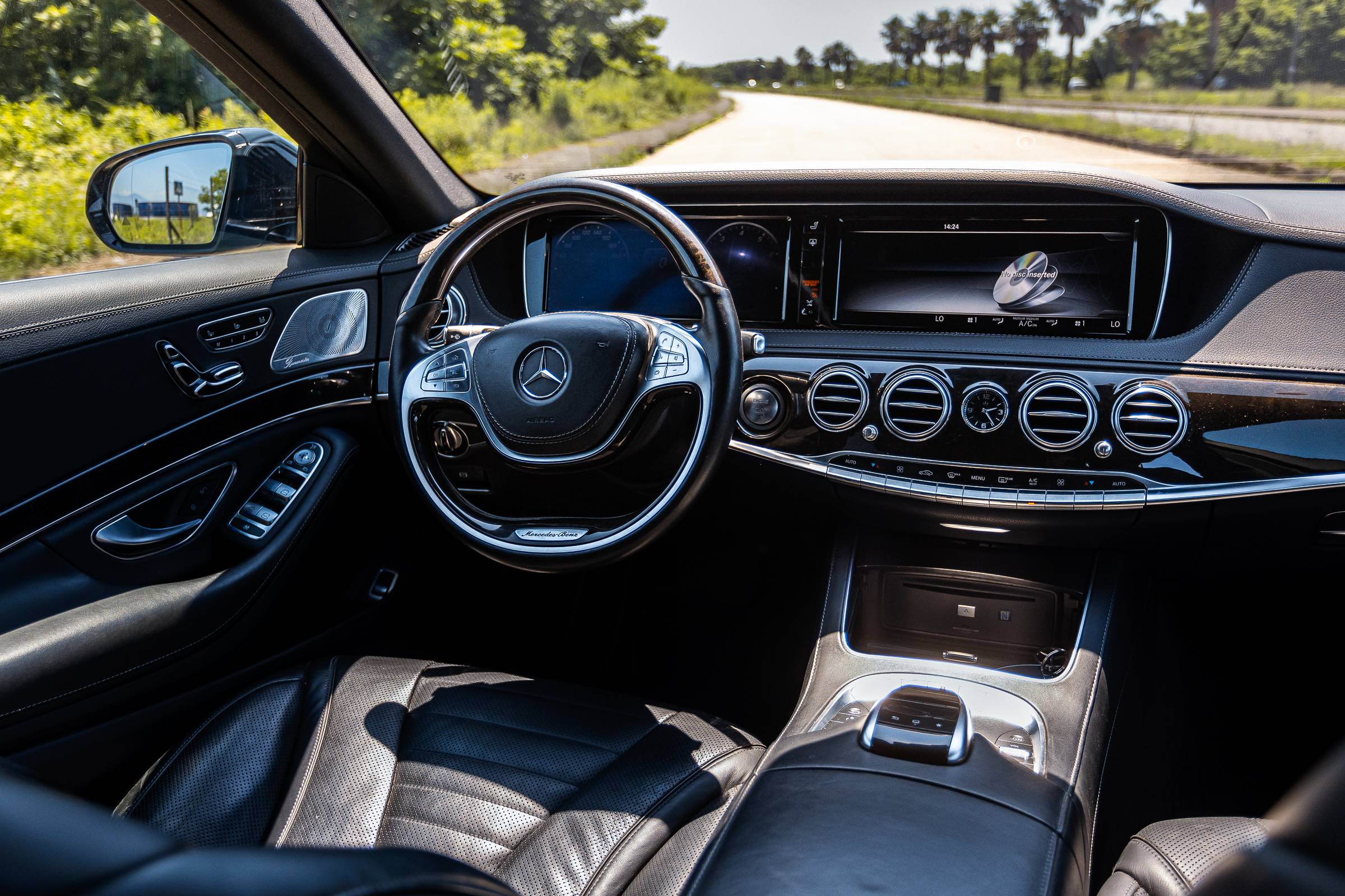 Mercedes-Benz S-Class фото 8