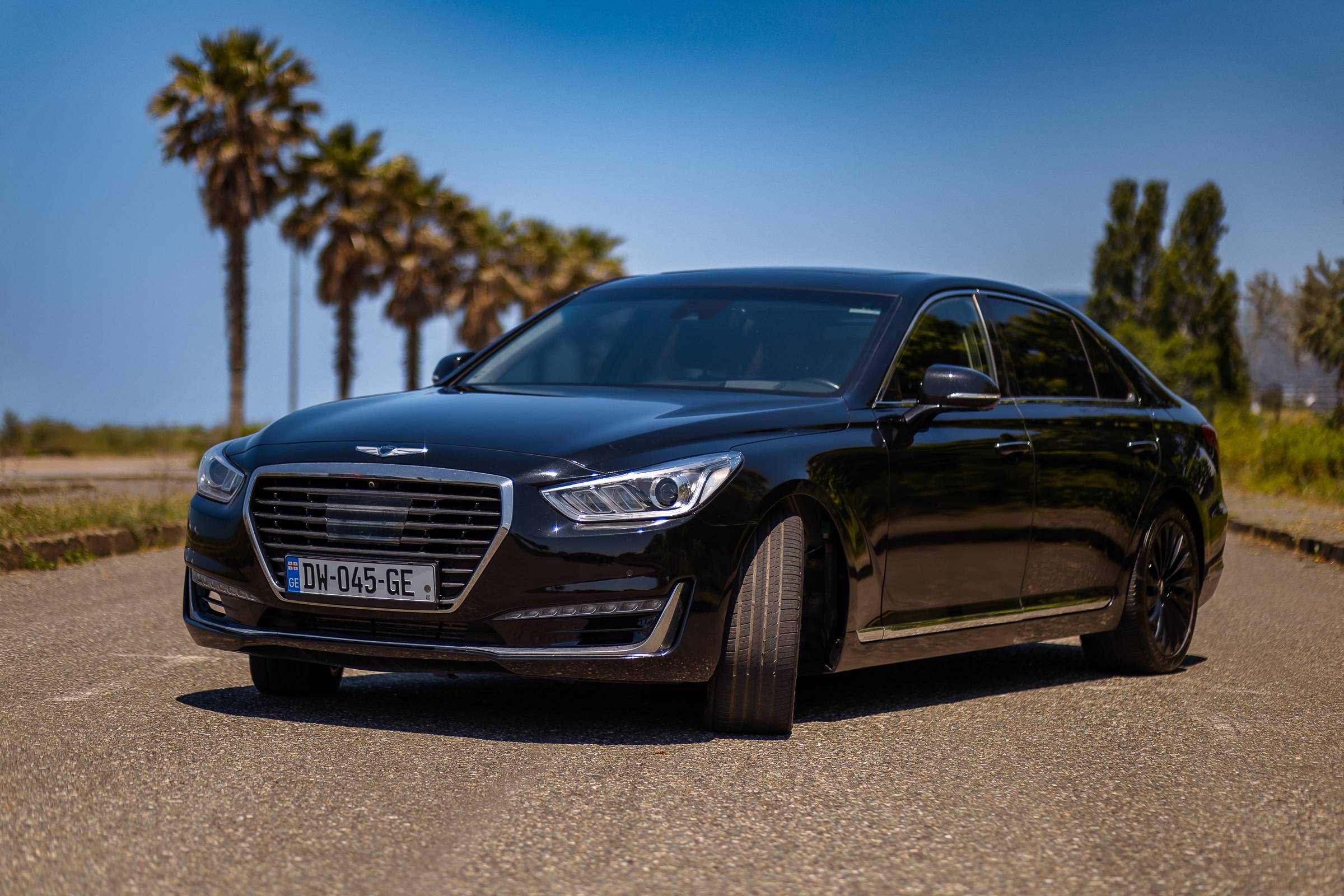 Genesis G90