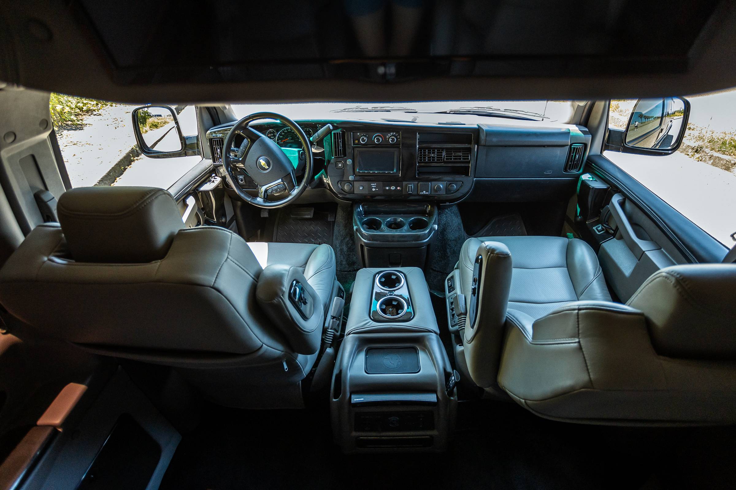 Chevrolet Express фото 7