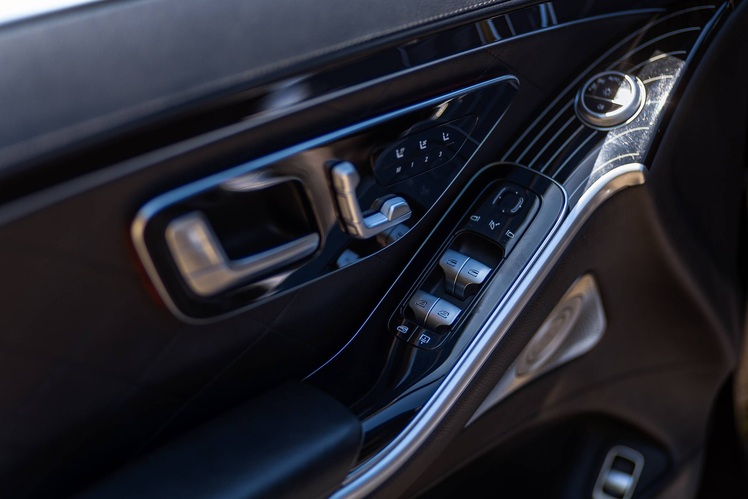 Mercedes-Benz S-Class фото 6