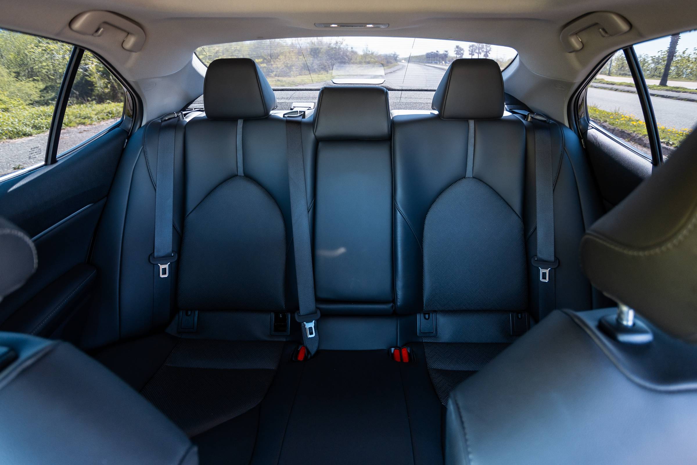 Toyota Camry фото 7