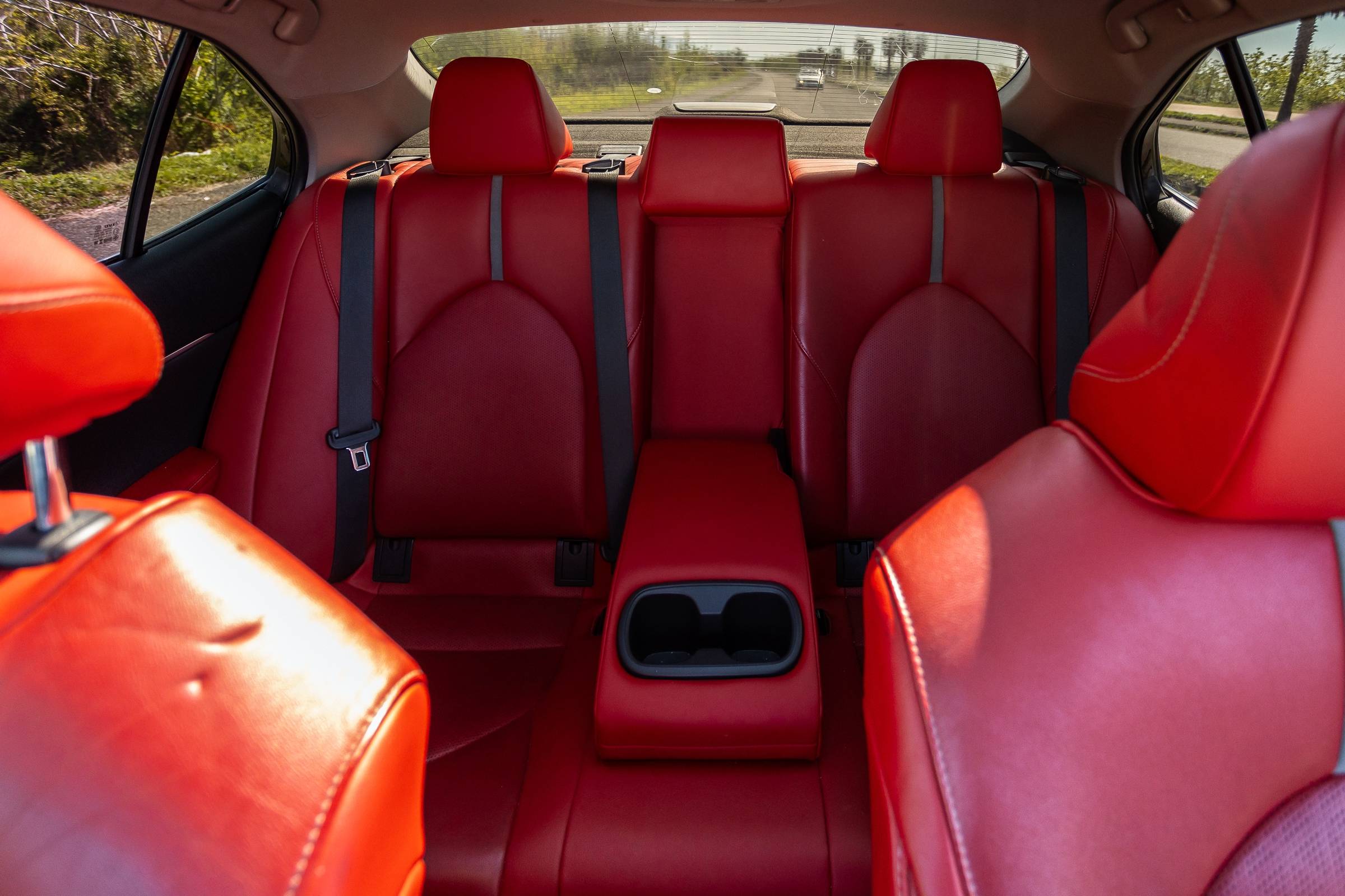 Toyota Camry фото 7