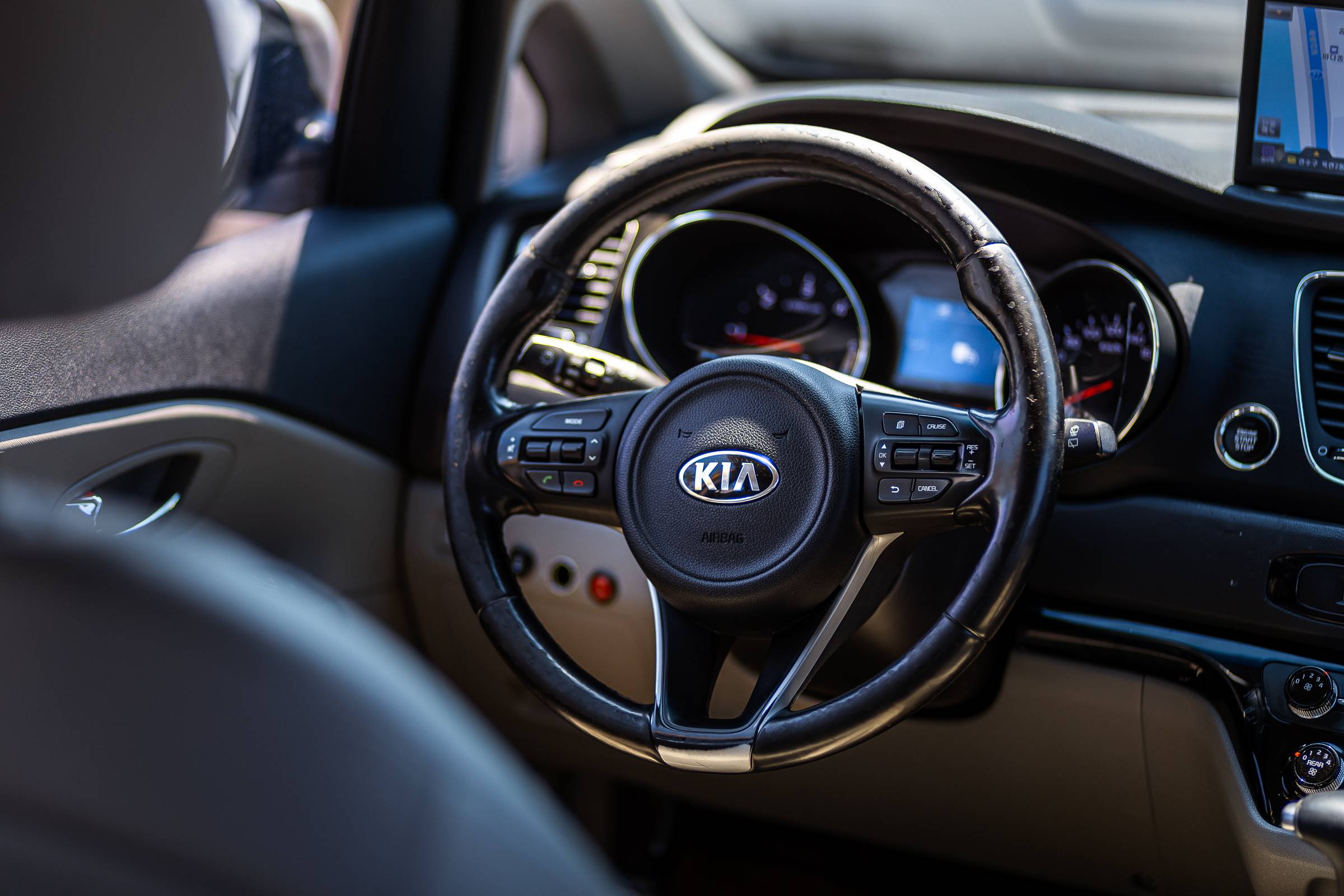 Kia Carnival фото 10