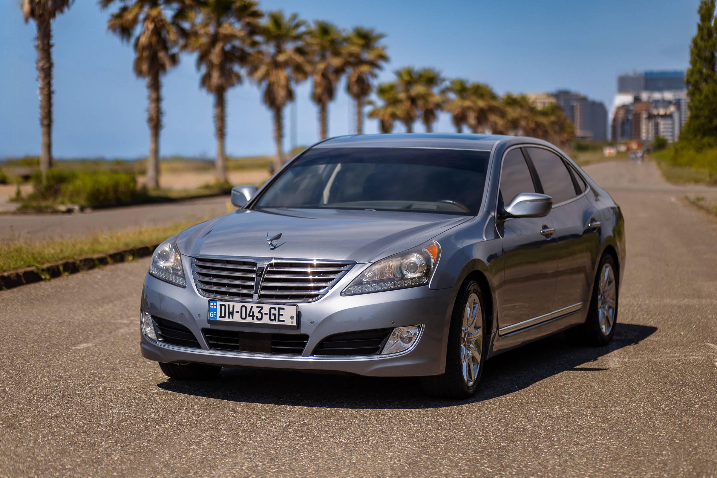 Hyundai Equus