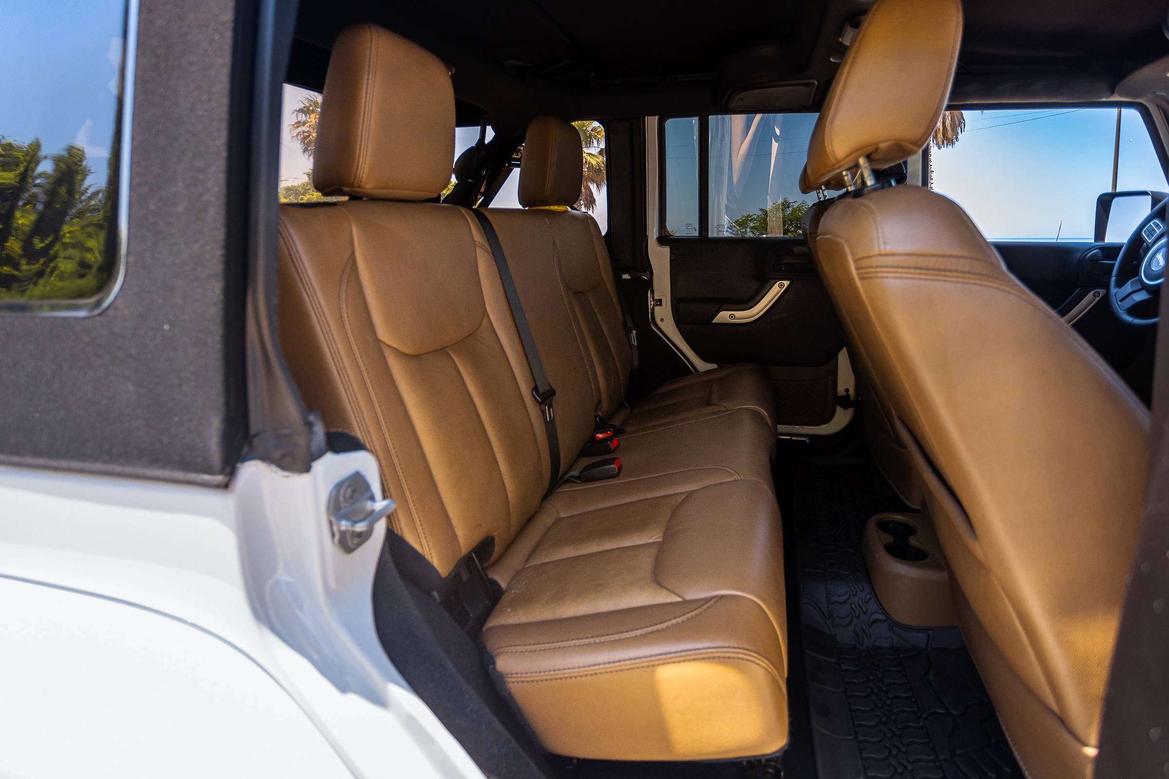 Jeep Wrangler фото 8