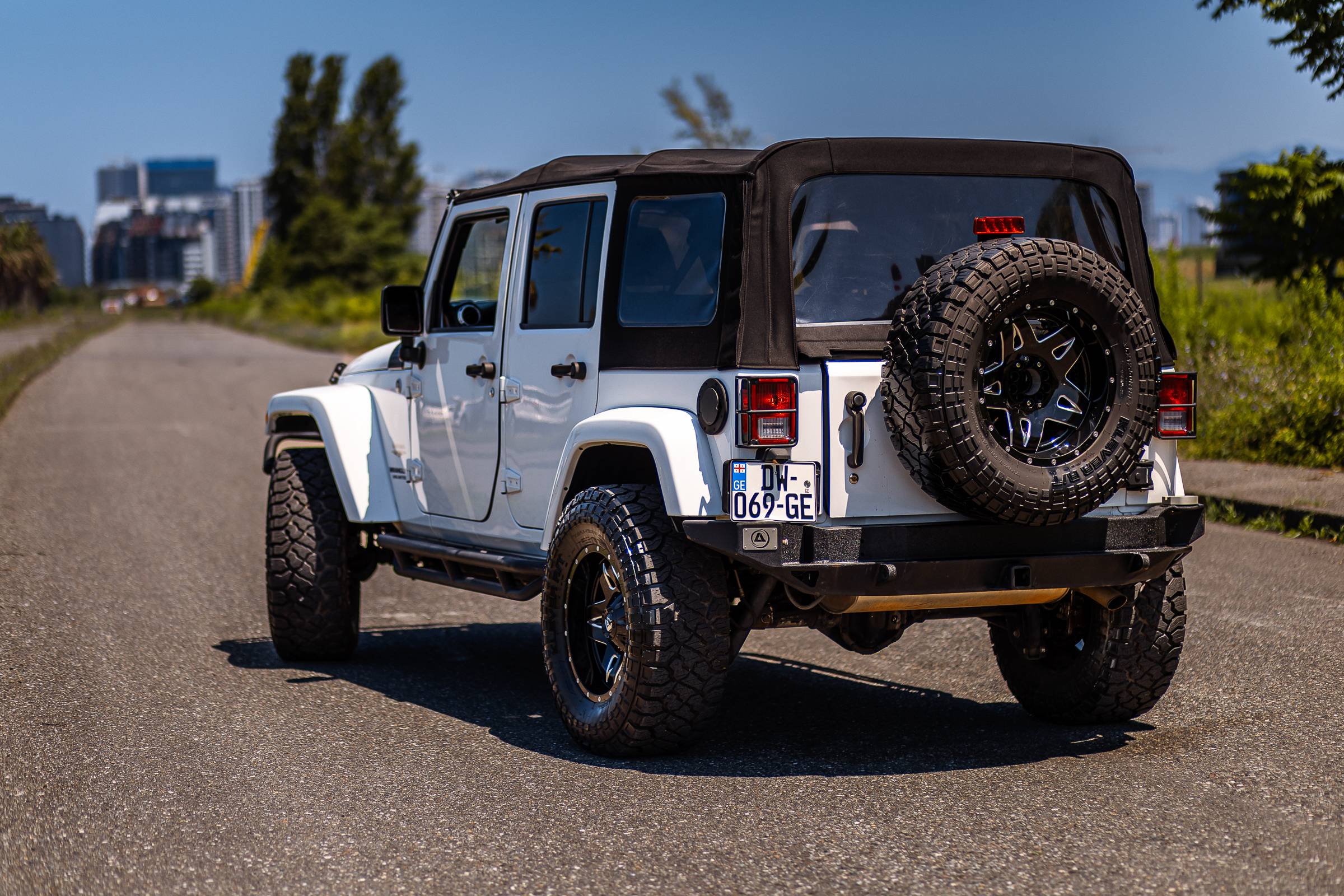 Jeep Wrangler фото 5