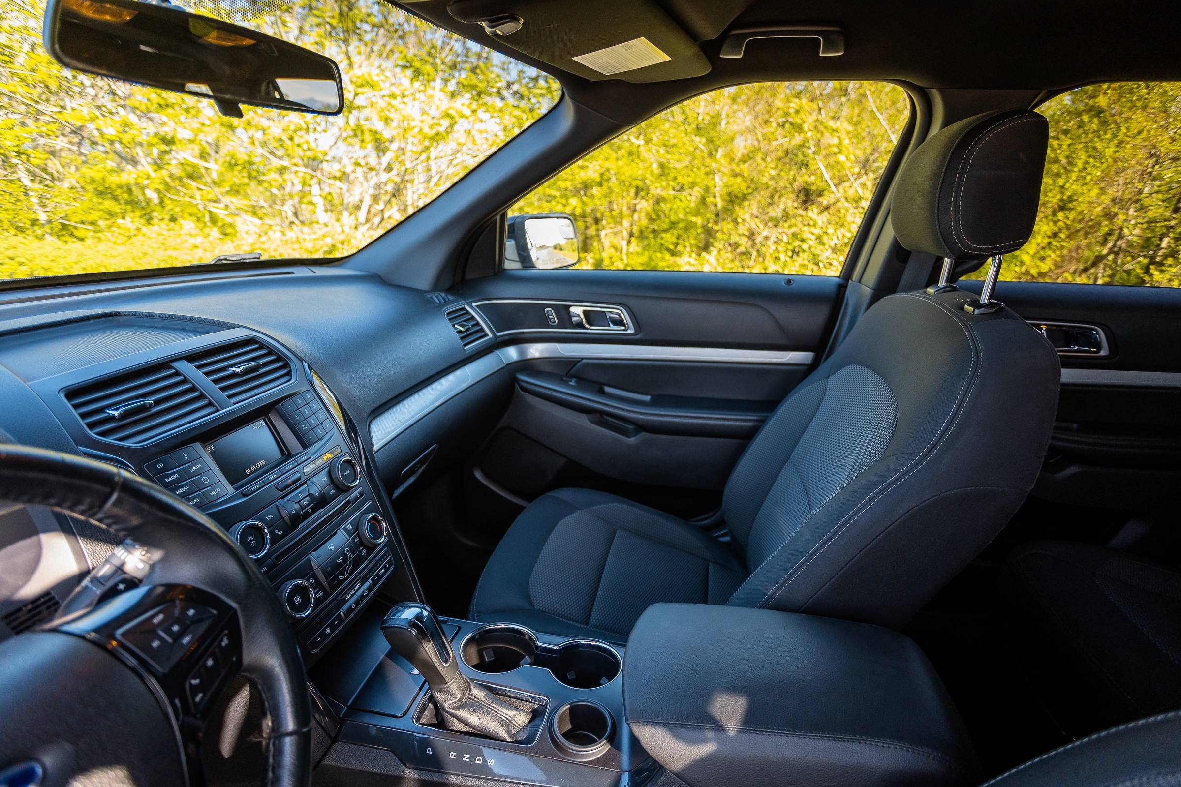 Ford Explorer фото 7
