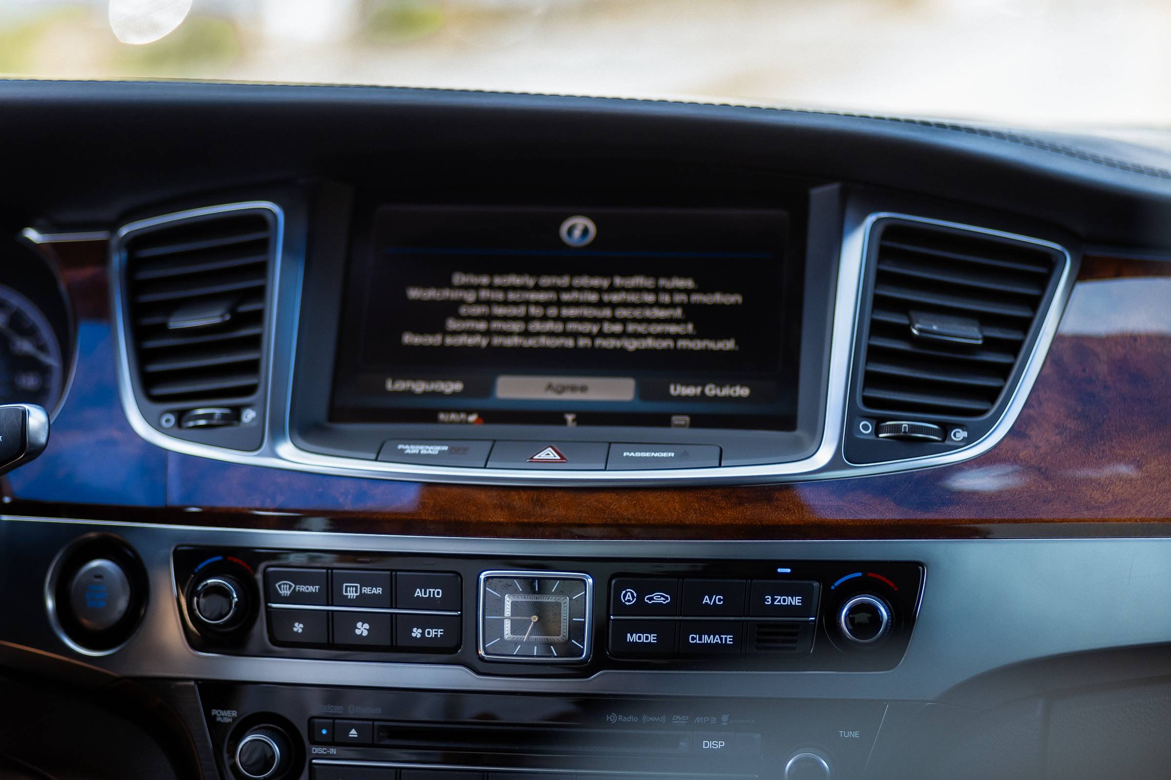 Hyundai Equus фото 9