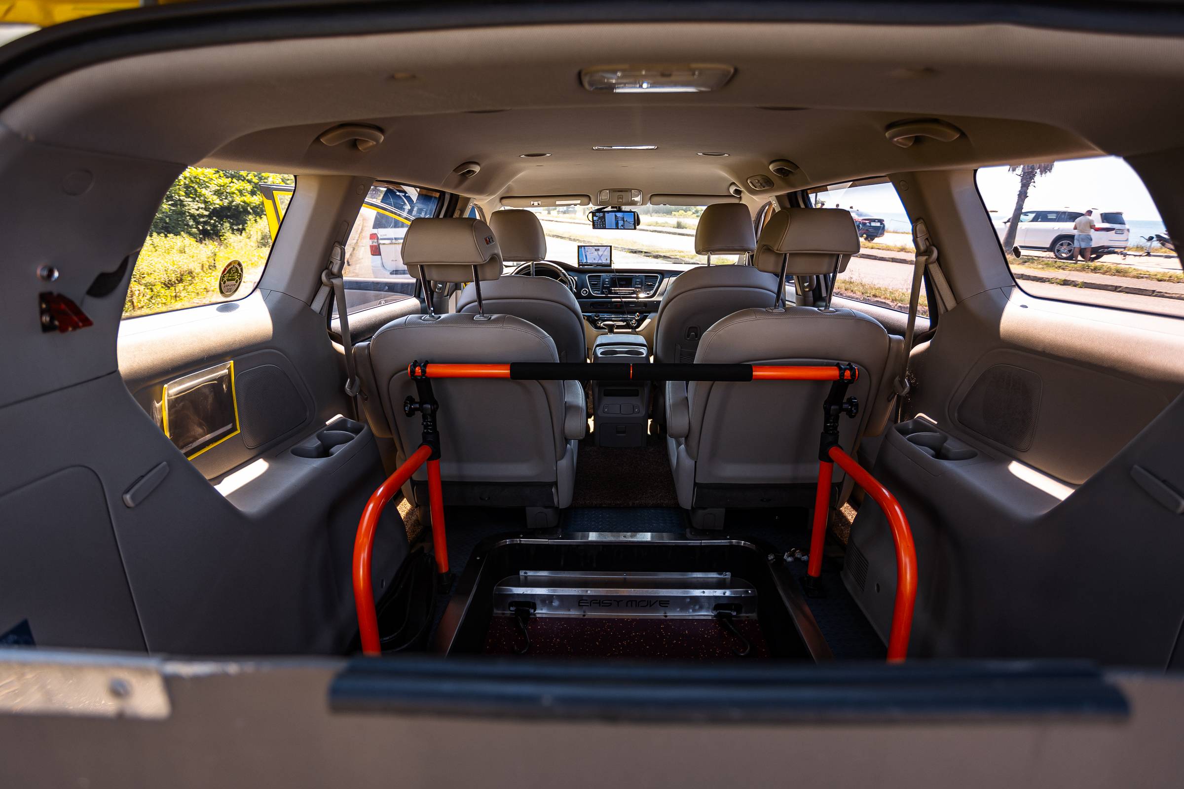 Kia Carnival фото 8