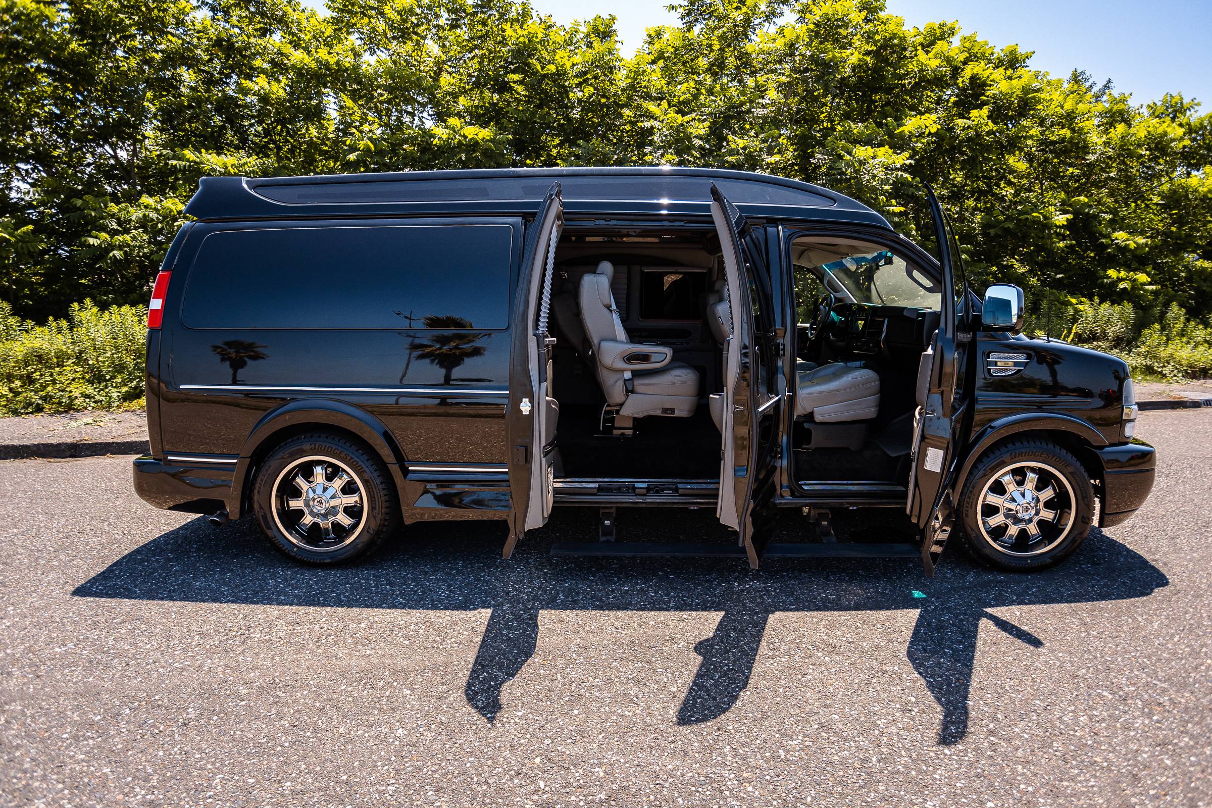 Chevrolet Express фото 8